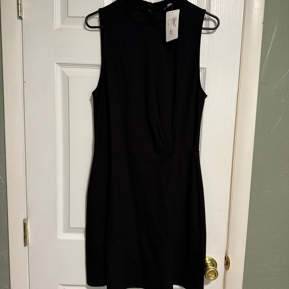 Evereve Black Sleeveless Mock Neck Mini Dress - Picture 2 of 5